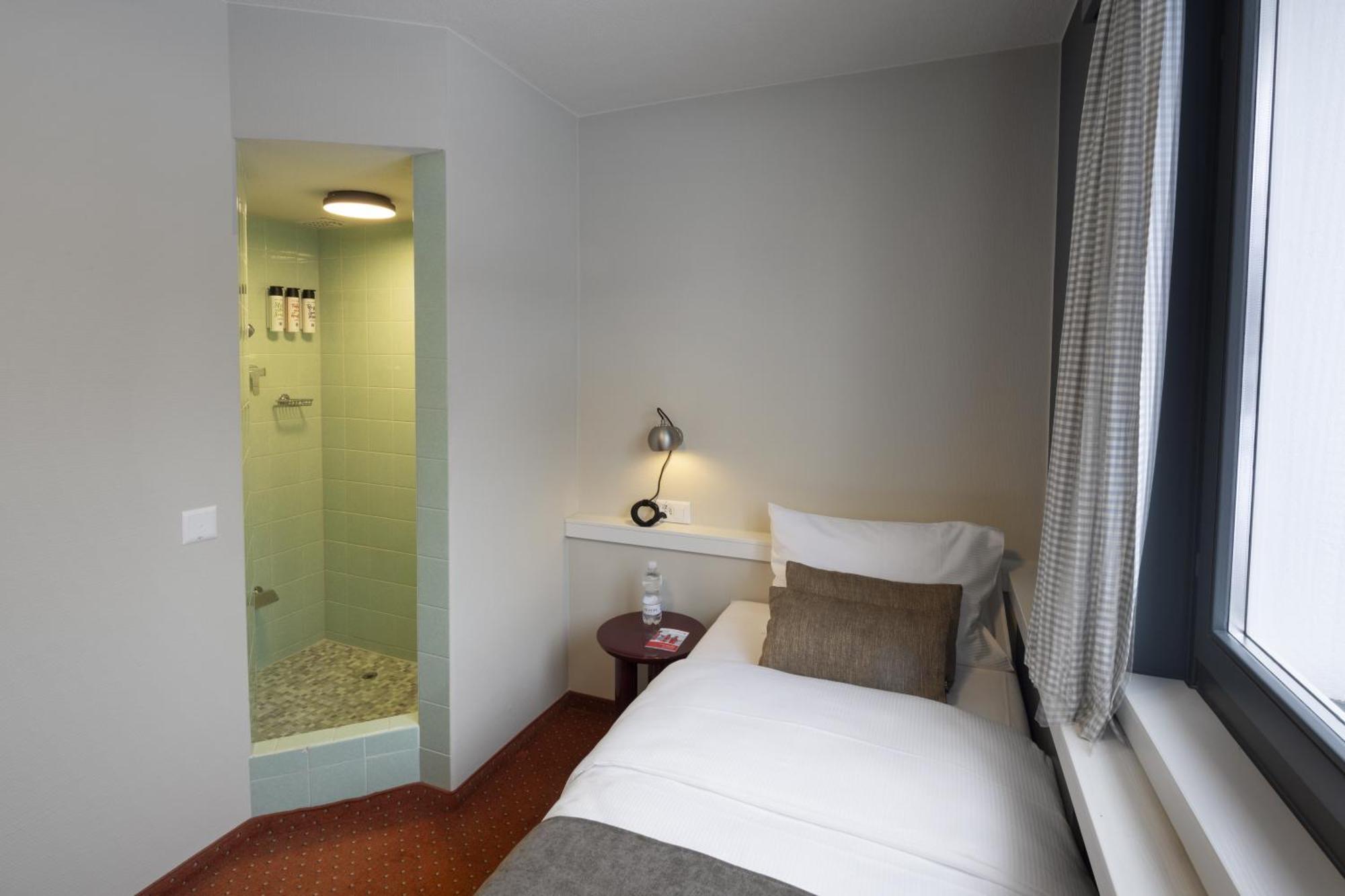 Hotel Bergidyll - Riders Haven Self Check-In Hotel Andermatt Luaran gambar